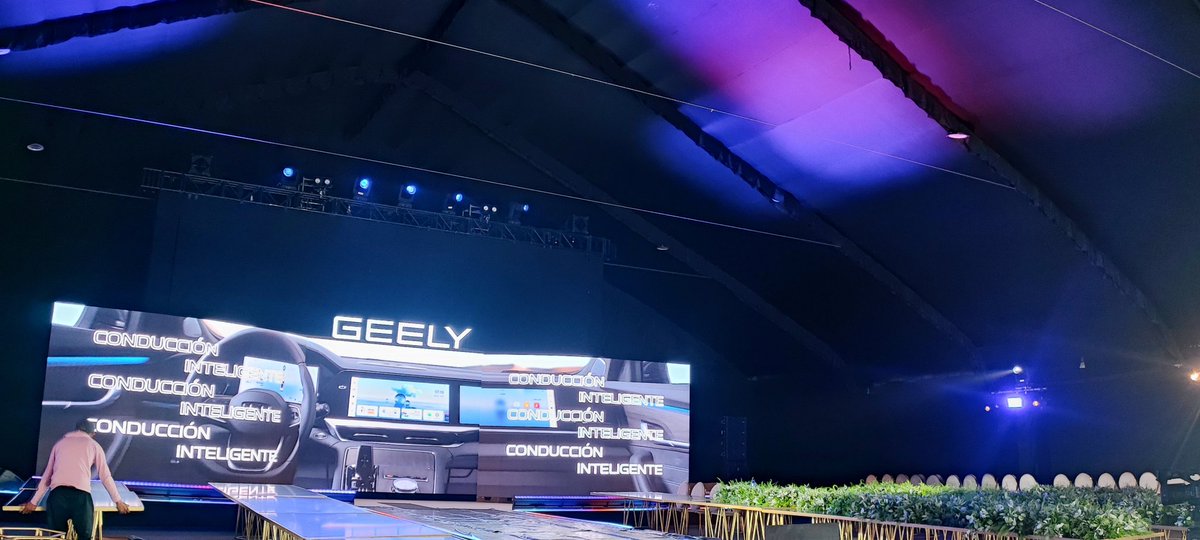 cuanimetzin's tweet photo. Hicimos el recinto para el lanzamiento de #geely #monjaro #eventos #lanzamientos #carpas #domos #ilovemywork #ironworker https://t.co/iBZaYlgQPc