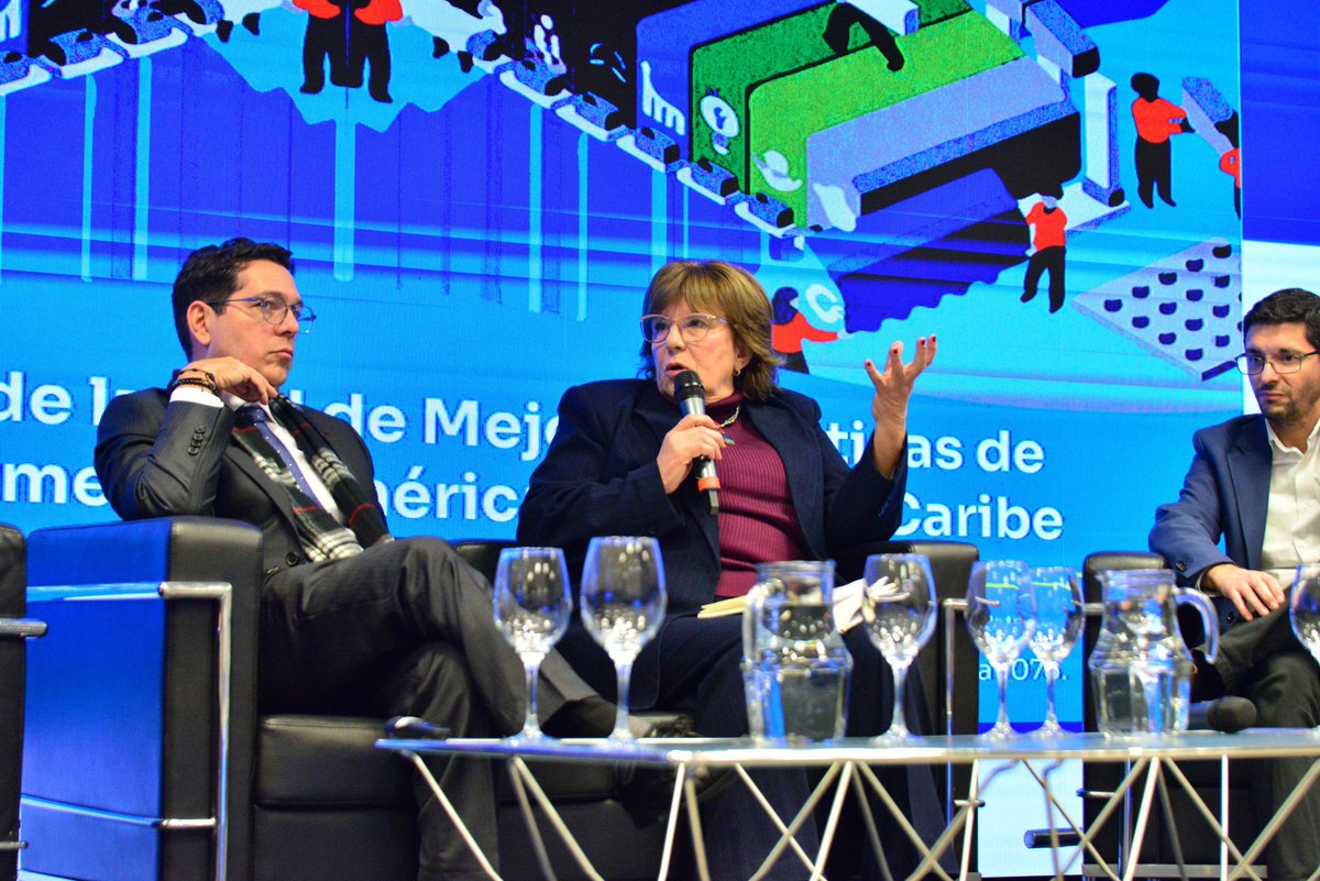 inacoop's tweet image. #Ahora, la presidenta de Inacoop @FernandezGCoop participa del lanzamiento de Red de Mejores Prácticas de Políticas para Pymes de América Latina y el Caribe. La actividad es organizada por @MIEM_Uruguay @AgendaCAF @ocdeenespanol y @SELAInforma. En esta actividad distintos…