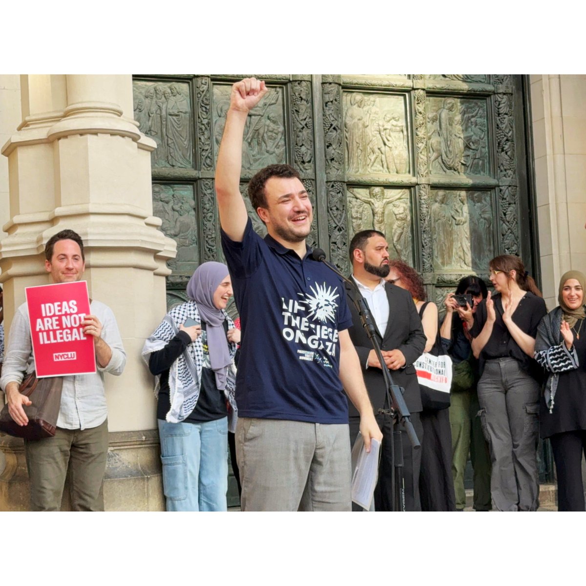 MeghnadBose93's tweet image. After filing a claim of $20 million in damages from the Trump administration over his imprisonment, Mahmoud Khalil says, "There must be accountability for political retaliation and abuse of power. And I won't stop here."
"I will continue to pursue justice against everyone who…