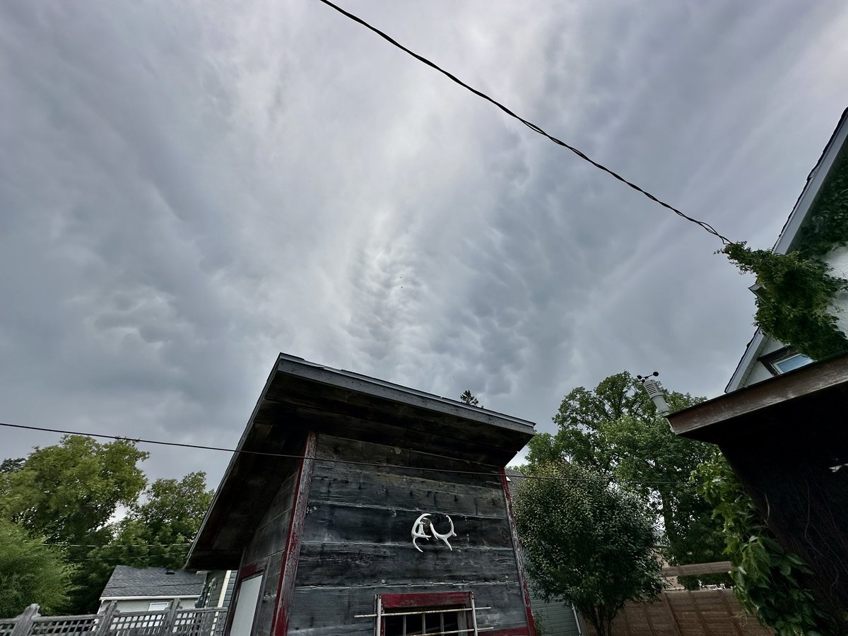 Mammatus clouds over downtown Winnipeg #mbstorm