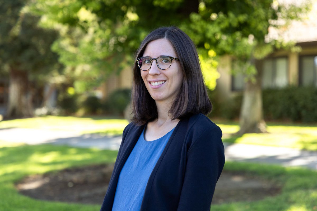 UCDavisCOE's tweet image. The Erlangen Graduate School in Advanced Optical Technologies, or SAOT, has honored Assistant Professor of Biomedical Engineering Alba Alfonso García for her outstanding research record in optics, photonics and optical technologies.
Read more: ow.ly/Uew250Wo1Ej