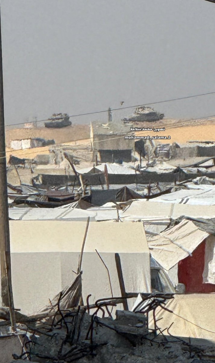 MohAteff's tweet image. The tanks are closing in now in Mawasi Khan Younis the humanitarian zone, One block away from where me and my family staying
we need you to be our voice and please if you can donate so we can ensure a safe place and afford some food
gofund.me/4326913d