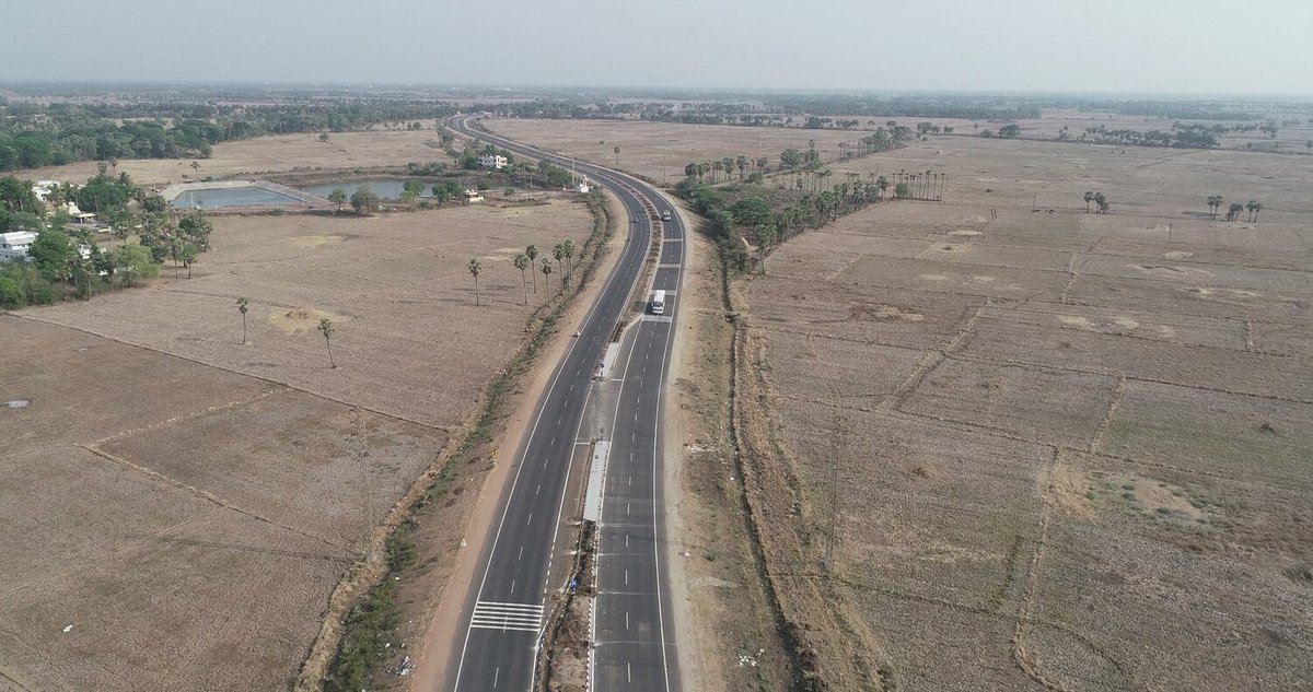 amaravatinews24's tweet image. 4-Laning of NH-65 Vijayawada-Machilipatnam Section (Km 0.000 to Km 64.611) and Eastern Benz Circle Flyover on NH-16

Routine Maintenance and Incident Management 
Tender Value in ₹12,17,69,274 

#AndhraPradesh #Vijayawada #Machilipatnam 
*Pic - Dilip Buildcon