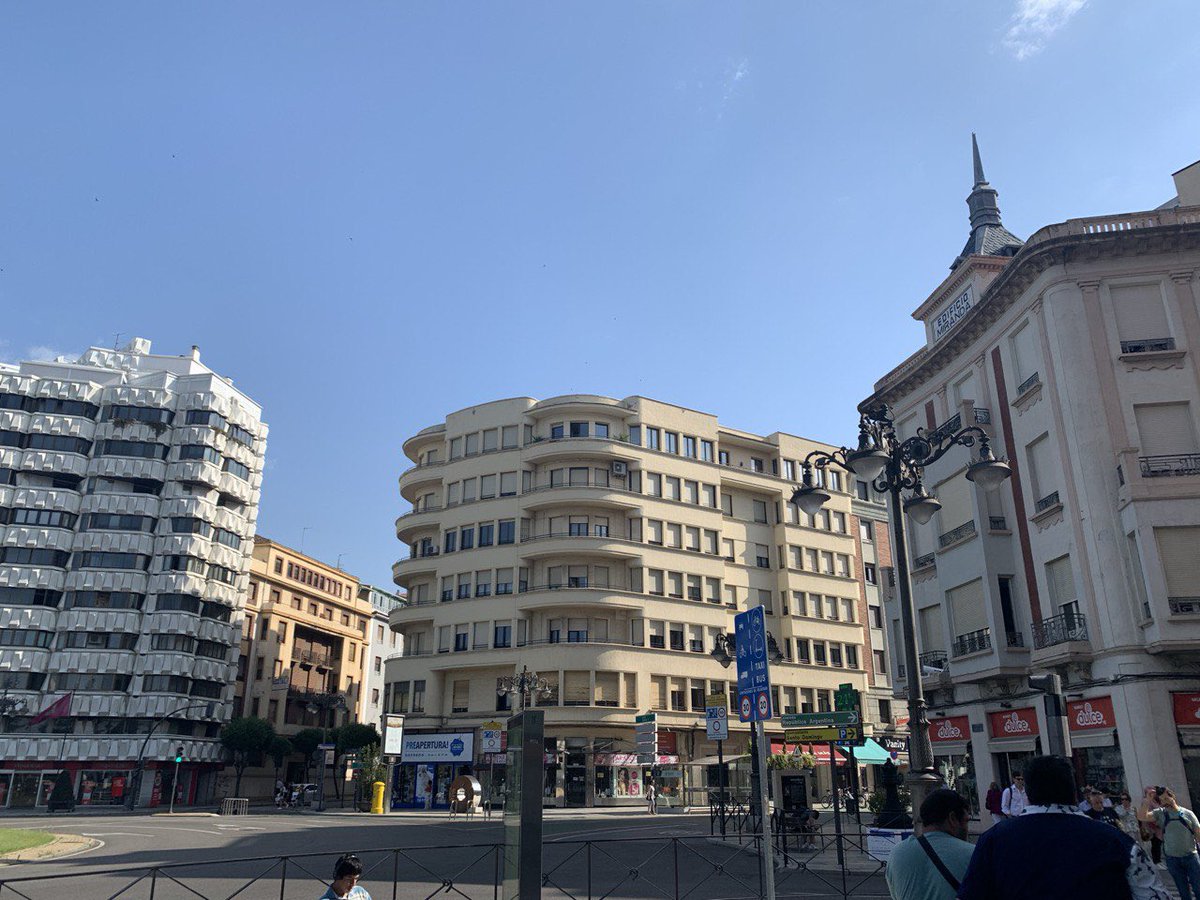 Desde Guzmán cerramos nuestras entregas diarias. #Buenasnoches🌏 desde #LeónEsp
#Felizdescanso💫

#AyuntamientodeLeón #LeónEspaña