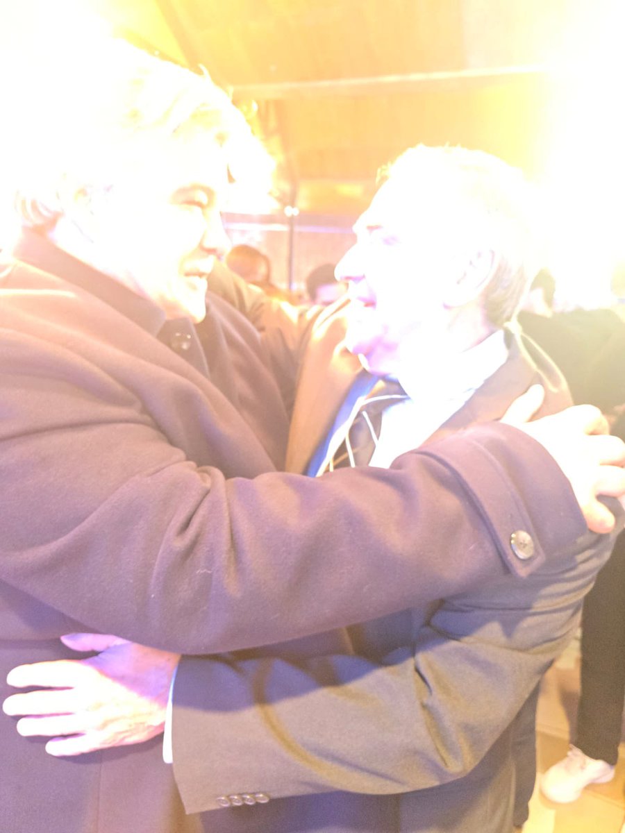cdcamy's tweet image. En Colonia del Sacramento. Participando de la asunción del nuevo Intendente de Colonia, Guillermo Rodríguez.
El Dr. Carlos Moreira deja el cargo, habiendo sido 20 años Intendente de Colonia.