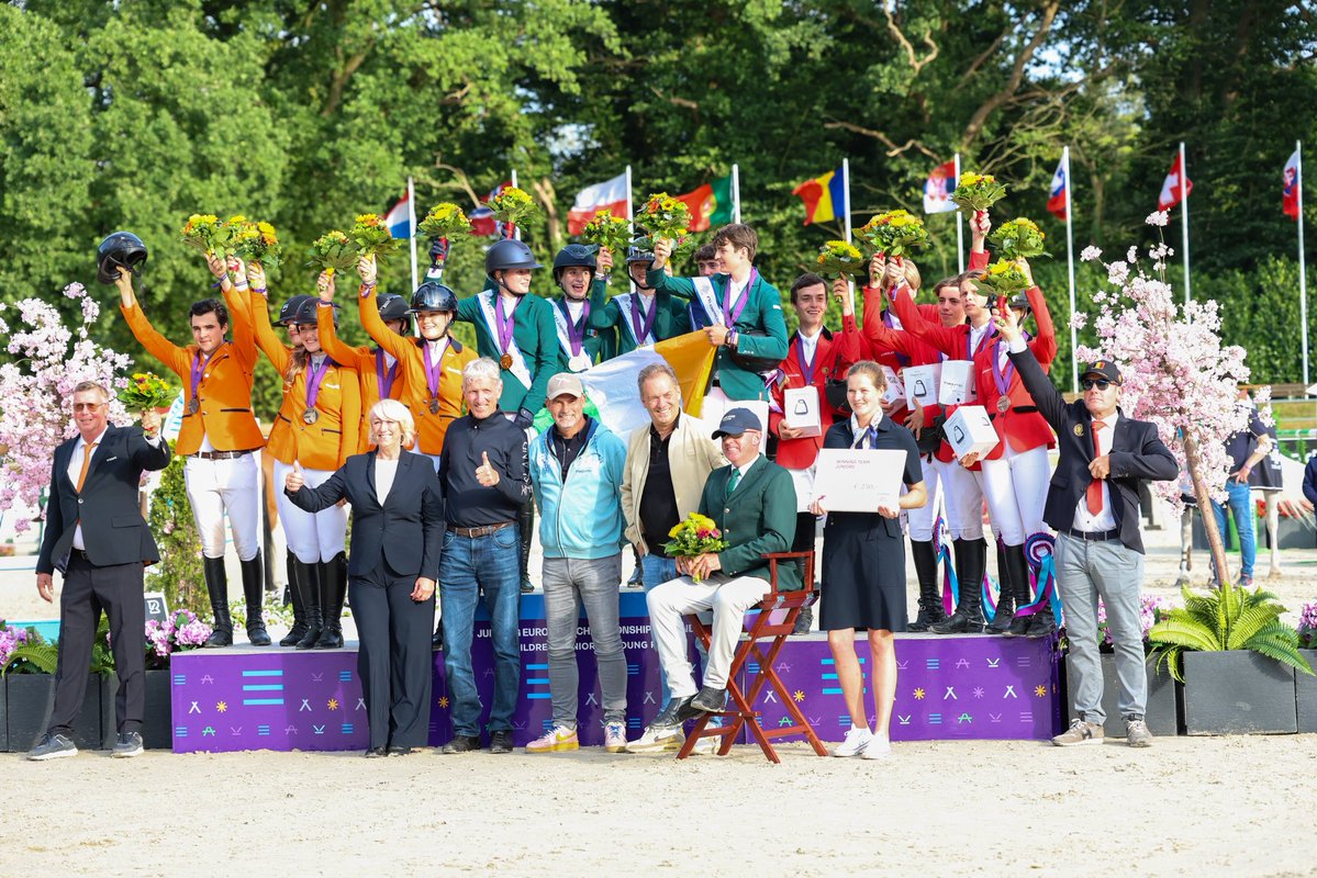 McConalogue's tweet image. Huge congratulations to the Irish Junior show jumping team on their brilliant gold medal at the FEI European Championships this afternoon in Riesenbeck, Germany. The team has shown incredible composure to perform superbly over the last three days of competition. Comhghairdeachas!