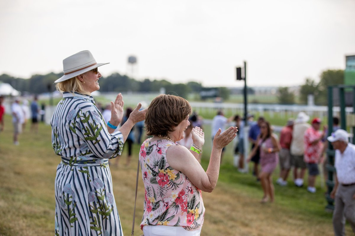KYDownsRacing's tweet image. In case you missed it, tickets are now on sale for the 2025 Kentucky Downs meet 🏇
Experience the thrills of great turf racing with us this summer in Southern Kentucky.
tinyurl.com/y3pm6kan
#KyDowns