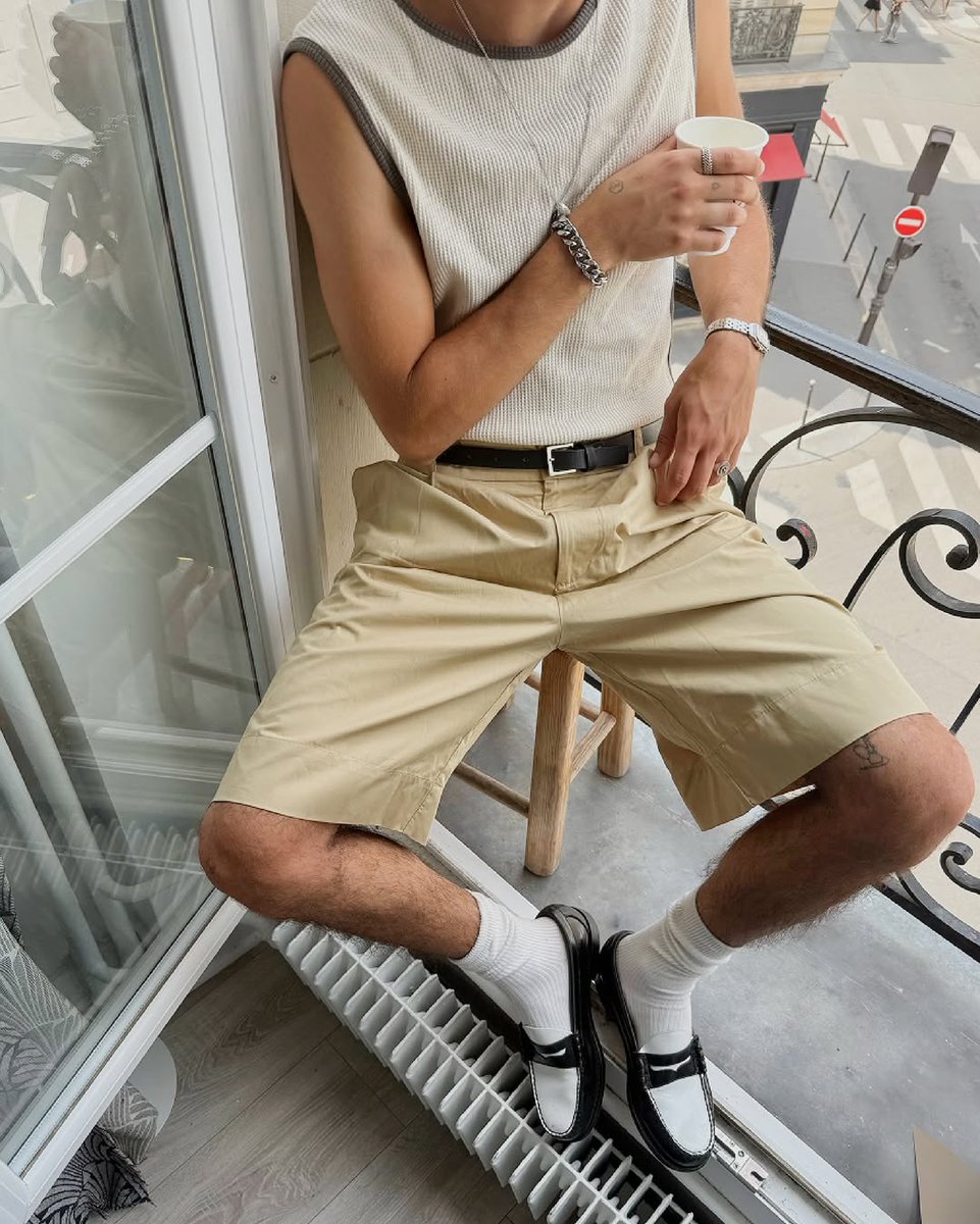 ChurchillSquare's tweet image. Must-have essentials that are guaranteed to elevate your summer, from @pullandbear. ☀️👌

#pullandbear #churchillsquare #summeressentials #churchillsquare