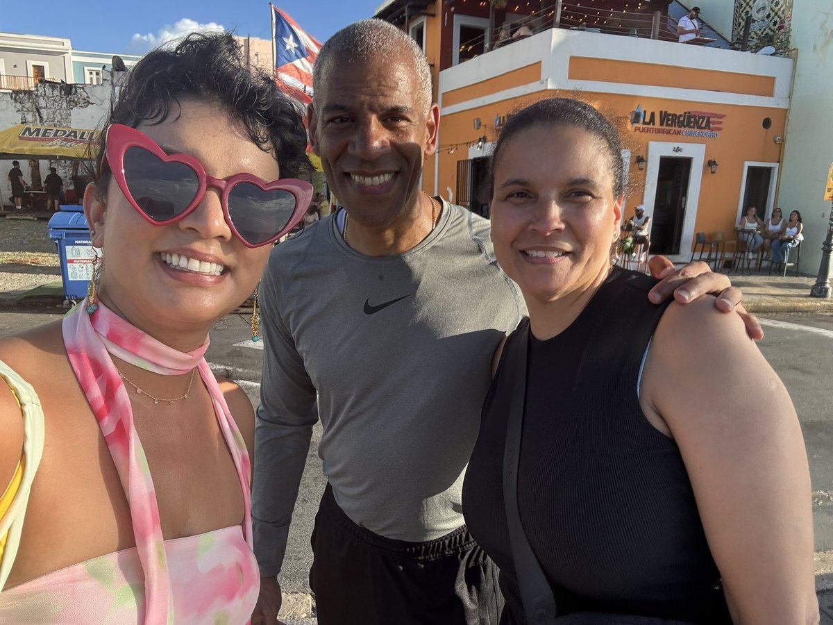 #thursdavibe I unexpectedly cut this trip to Puerto Rico 🇵🇷short once, I received a last minute invitation back to NYC 🗽It was a great trip celebrating 🥳 My uncle’s 94th birthday🎂&amp; spending time with family &amp; my childhood friend. We grew up together and served in the NYPD  👮‍♀️