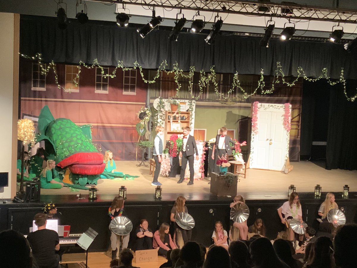 We’ve been stunned by the acting performances from our students - from those in the limelight to those supporting on skid row, all backed by students &amp; staff working #behindthescenes on sound, lights, making props and providing catering - it has truly been a #TeamCarleton effort!