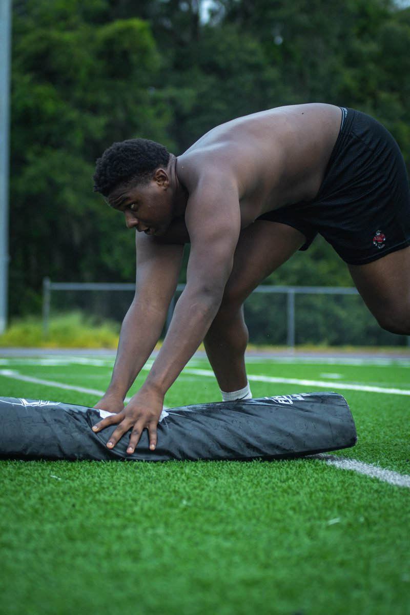 Santa Fe Catholic High School Football (@sfchawks_fball) on Twitter photo HAMMER HAWK Of The Week❗️ No Surprise❗️He Now Leads The Summer With 3 Title Wins. With 2 Weeks Of Summer Training Left Will He Go Out As HAMMER HAWK KING⁉️
<a href="/BertranB2028/">Bertran Bates</a> 👑
<a href="/gabewalker_26/">Coach Walker</a>
<a href="/CoachWayne99/">Coach Wayne</a> HAMMER HAWK Of The Week❗️ No Surprise❗️He Now Leads The Summer With 3 Title Wins. With 2 Weeks Of Summer Training Left Will He Go Out As HAMMER HAWK KING⁉️
<a href="/BertranB2028/">Bertran Bates</a> 👑
<a href="/gabewalker_26/">Coach Walker</a>
<a href="/CoachWayne99/">Coach Wayne</a>