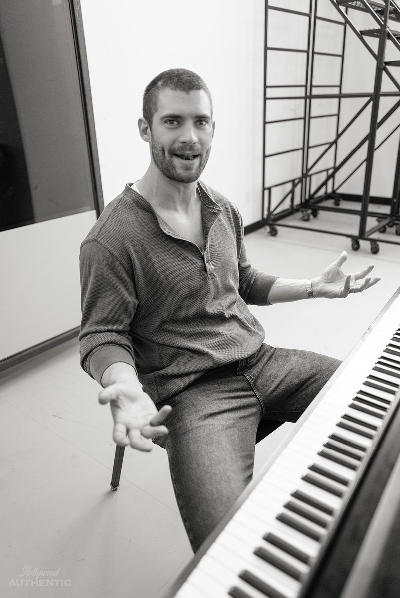 dcorenswetcom's tweet image. 📸 David Corenswet for Hollywood Authentic Magazine.