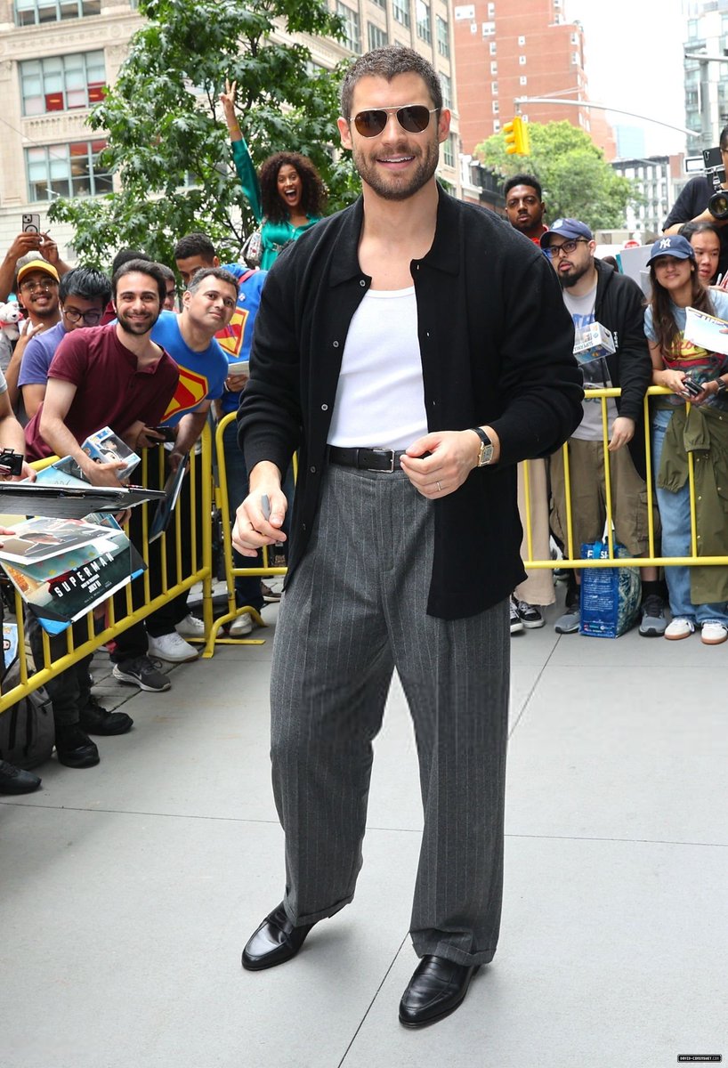 dcorenswetcom's tweet image. 📸 David Corenswet is seen on July 10, 2025 in New York City.
🔗 david-corenswet.com/thumbnails.php…