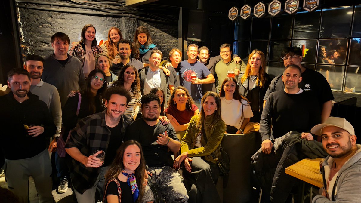 Hablame de ecosistema... 😬 Hermosa juntada para relanzar el Hub de Innovación rosarino 👏🏻

Este equipo pide pista... 😉