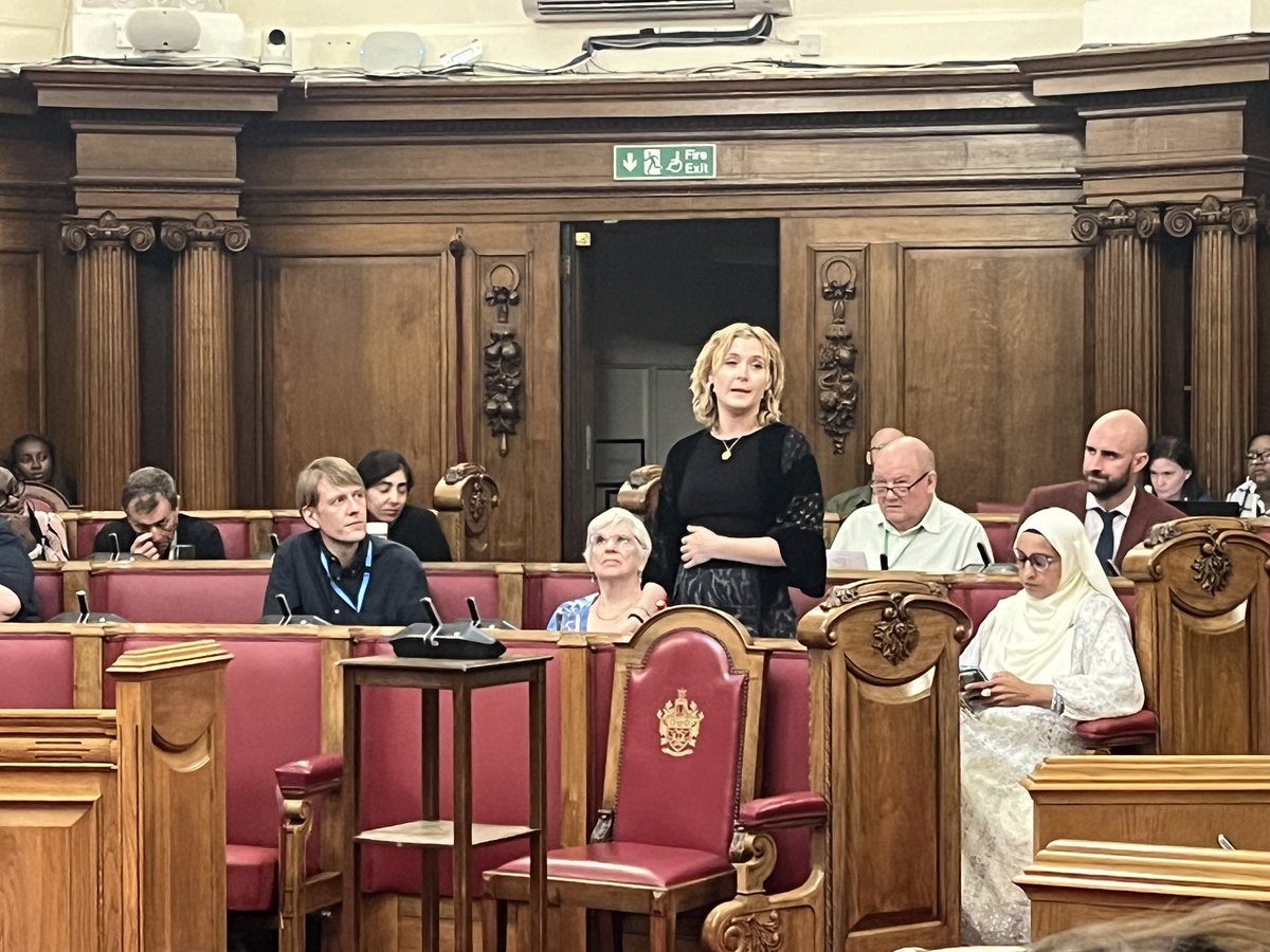 Sara Hyde (@sarakhyde) on Twitter photo Great to hear from St Mary’s and St James’s ward councillors Saiqa Pandor & <a href="/hannahmchugh__/">Hannah McHugh</a> who were supporting <a href="/garyheatherFJ/">Gary Heather</a> ‘s motion recognising <a href="/CWUnews/">CWU</a> and the local campaign to save Upper Street Post Office #onyourside Great to hear from St Mary’s and St James’s ward councillors Saiqa Pandor & <a href="/hannahmchugh__/">Hannah McHugh</a> who were supporting <a href="/garyheatherFJ/">Gary Heather</a> ‘s motion recognising <a href="/CWUnews/">CWU</a> and the local campaign to save Upper Street Post Office #onyourside