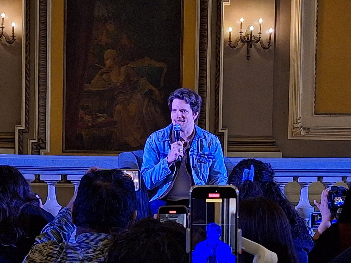 Estuvimos en conferencia de prensa con <a href="/LassoMusica/">lasso</a>, quién nos reveló algunos detalles sobre sus presentaciones en México de la gira del álbum "Malcriado".

📍 Teatro Metropólitan
📅 27 de agosto de 2025
🕜 21:00 horas

📸: Sinuhé Quintero 
#Lasso #Malcriado #TeatroMetropólitan