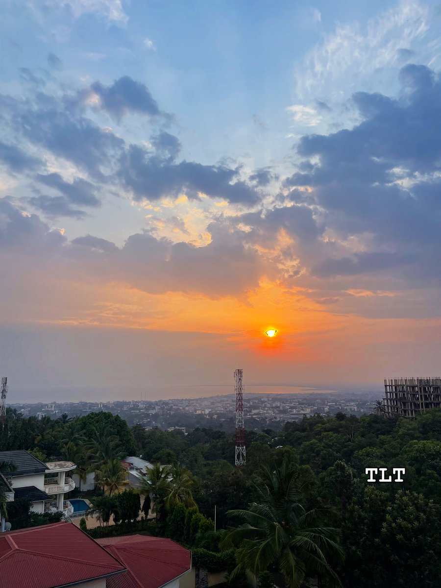 Sunset in Bujumbura- Burundi 🇧🇮 is truly a magical experience 🌅

📍 From Kiriri Garden, the view is simply breathtaking… 

#Sunset #LakeTanganyika  #VisitBurundi #EastAfricaMagic #GoldenHourMoments