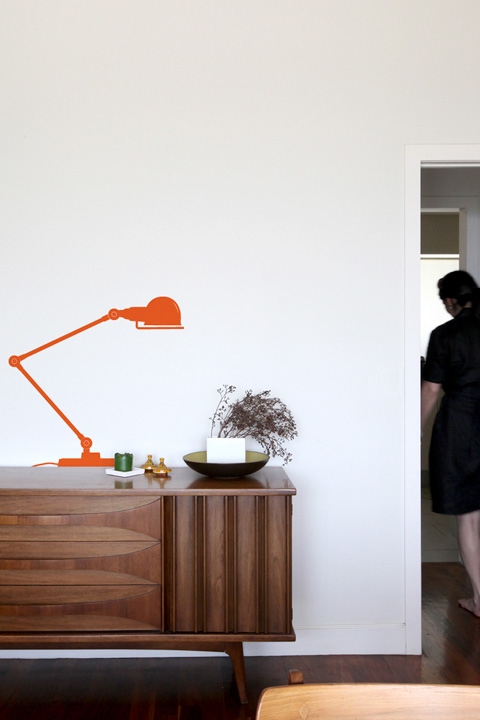 Vinilos adhesivos, decorar con muebles de quita y pon nunca fue tan fácil  blgs.co/tnas4n