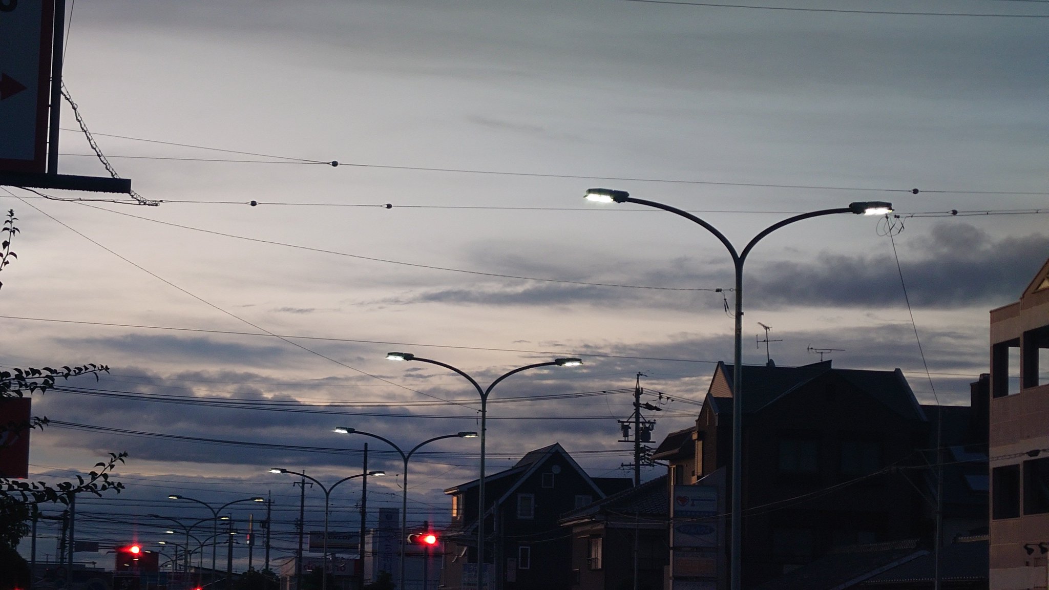 on⑹_【休日の朝.起きてすぐの景色】 大地 on X: 