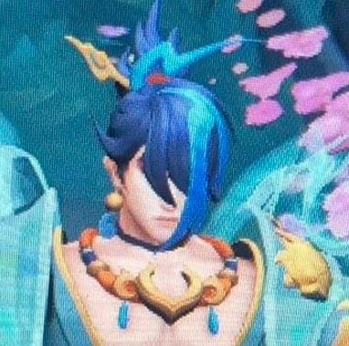 bearniex's tweet image. NOOOO DONT COVER HIS FACE RIOT GAMES 😩😭 (two years for this….
#aphelios #leagueoflegends