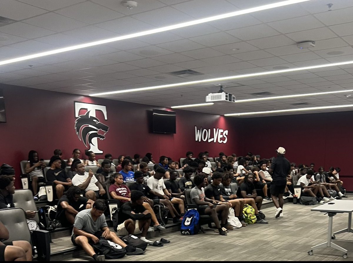 Timberview Athletics (@tviewathletics) on Twitter photo So grateful that <a href="/MISDFCA/">FCAMISD</a> continues to pour into our athletes, even in the summer! Thank You Sly for your servant leadership, and your heart for our Wolf Pack! #2Sessions #Blessed <a href="/MISDathletics/">MISD Athletics Dept.</a> <a href="/TimberviewHigh/">TimberviewHighSchool</a> So grateful that <a href="/MISDFCA/">FCAMISD</a> continues to pour into our athletes, even in the summer! Thank You Sly for your servant leadership, and your heart for our Wolf Pack! #2Sessions #Blessed <a href="/MISDathletics/">MISD Athletics Dept.</a> <a href="/TimberviewHigh/">TimberviewHighSchool</a>