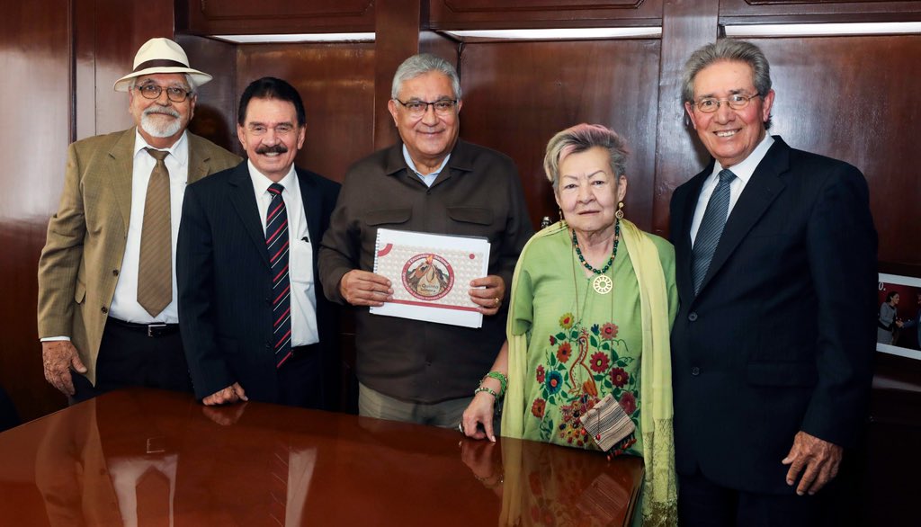 El #SNTE, encabezado por su Srio. Gral., Mtro. Alfonso Cepeda Salas, prepara, en #Sonora, el 5°Encuentro Nacional de Egresados de Normales Rurales. Compañeros jubilados y en activo participarán en recitales de poesía, canto, bailes y presentaciones de libros. 👩‍🏫🧑‍🏫📚
