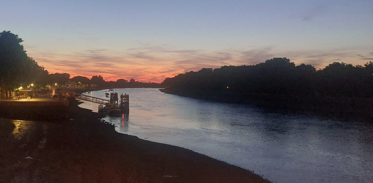 #Thames #Summerinthecity #sunset #sunsetphotography #citylife #summervibe