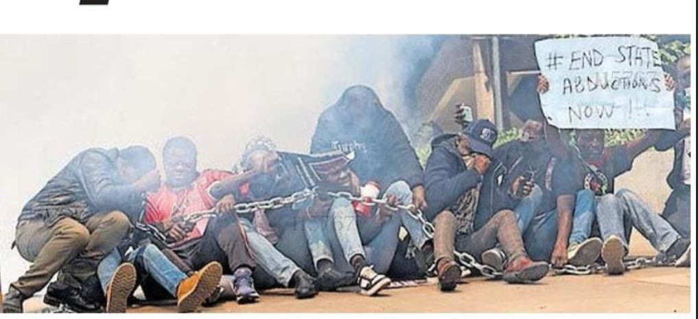 We were together I remember, , and I have the photo here attached, the one in red is Okiya and the one in a cap and brown shoes is me. Infact hio trouser ilipasuka had to purchase another one hio nilirusha river road!!!