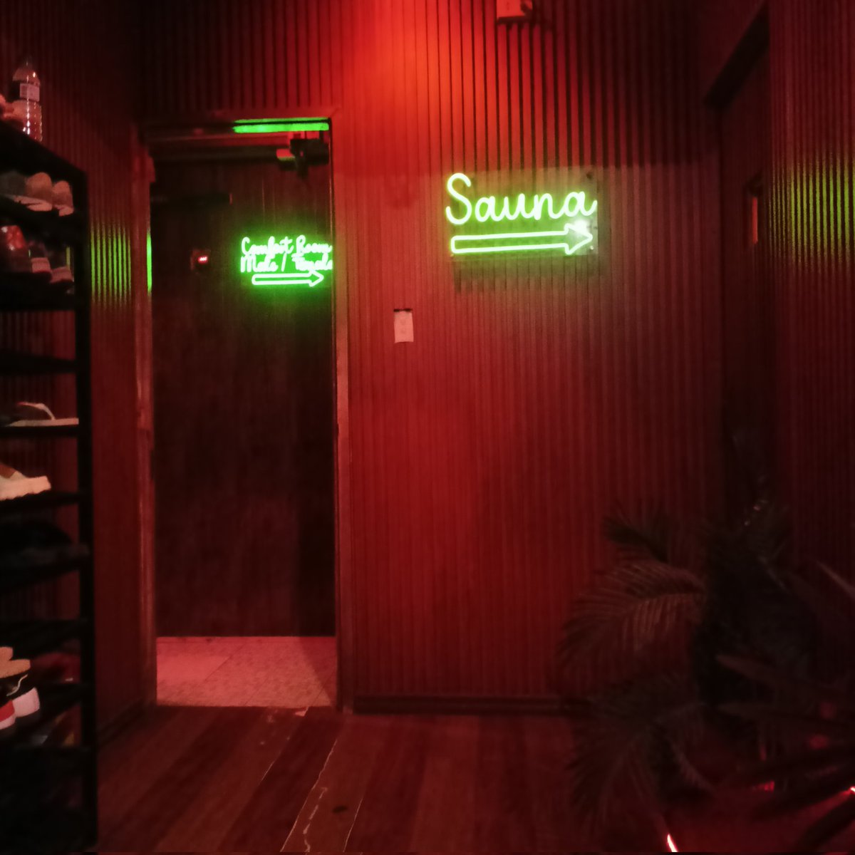 DakDakjun's tweet photo. Mummy don't know daddy's getting hot
At the body shop, doing something unholy by smith
#massage only next time sauna naman https://t.co/0DXSoRamAA