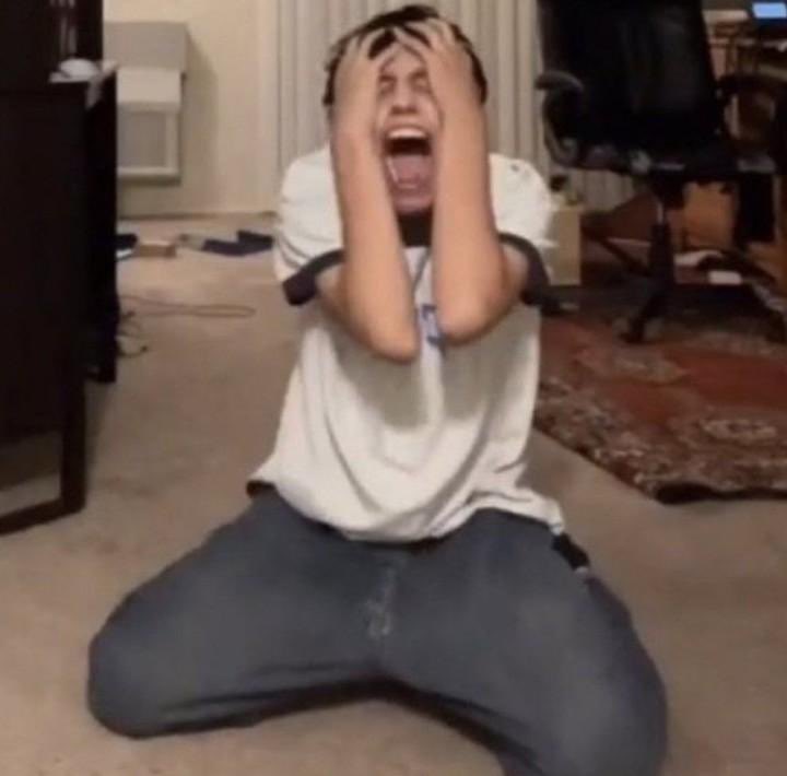 AL FIN EMPEZAMOS A TENER EDICIONES ESPECIALES DECENTES EN ESPAÑOL NO ME LO PUEDO CREER HERMANAS!!!