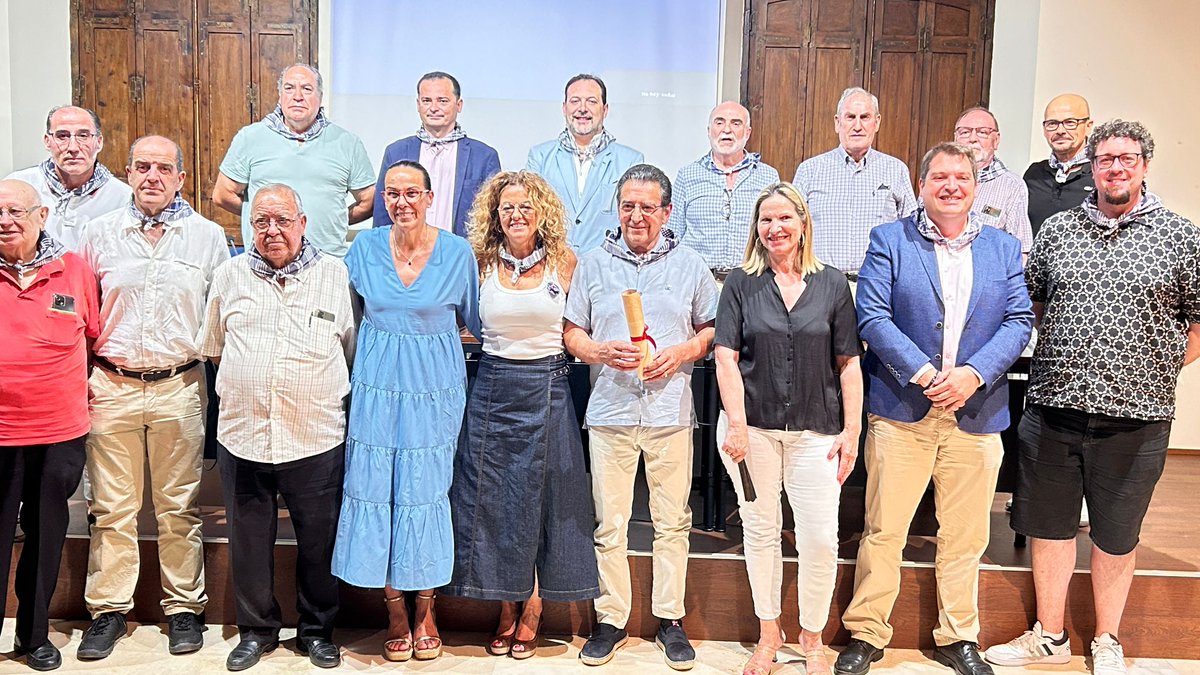 En la tarde noche de hoy se ha llevado a cabo la conferencia coloquio “La Pandorga y la Hermandad de Pandorgos”, enmarcada dentro de los actos con motivo de la exposición “La Pandorga, más que un pañuelo de hierbas” que desde el pasado viernes se encuentra en el museo del Quijote