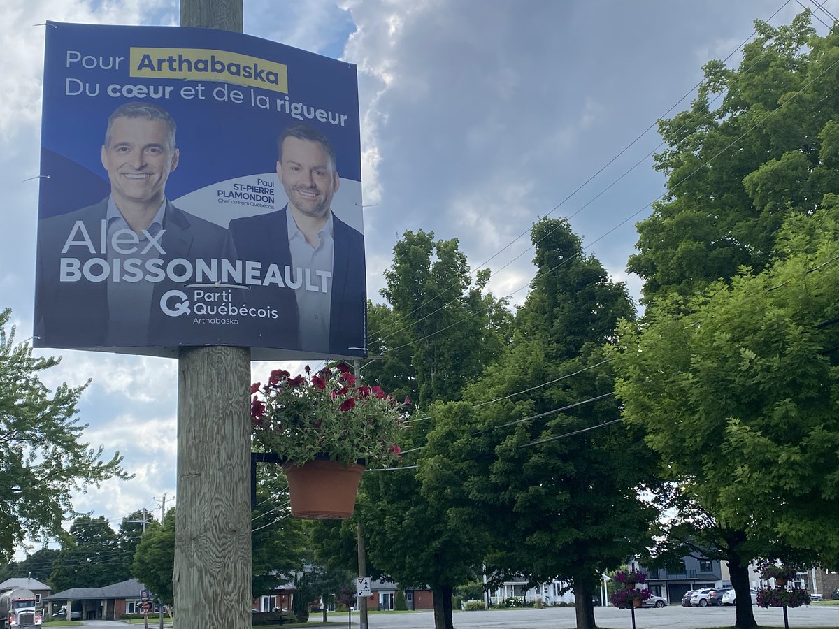 GaCoulombe's tweet image. Sur le terrain à Laurierville pour offrir aux gens d’Arthabaska une voix forte, cohérente et indépendante.
Bien enraciné dans sa communauté, @boissoal est de loin le mieux placé pour représenter avec dignité et fierté les gens de sa région natale à l’Assemblée nationale du…