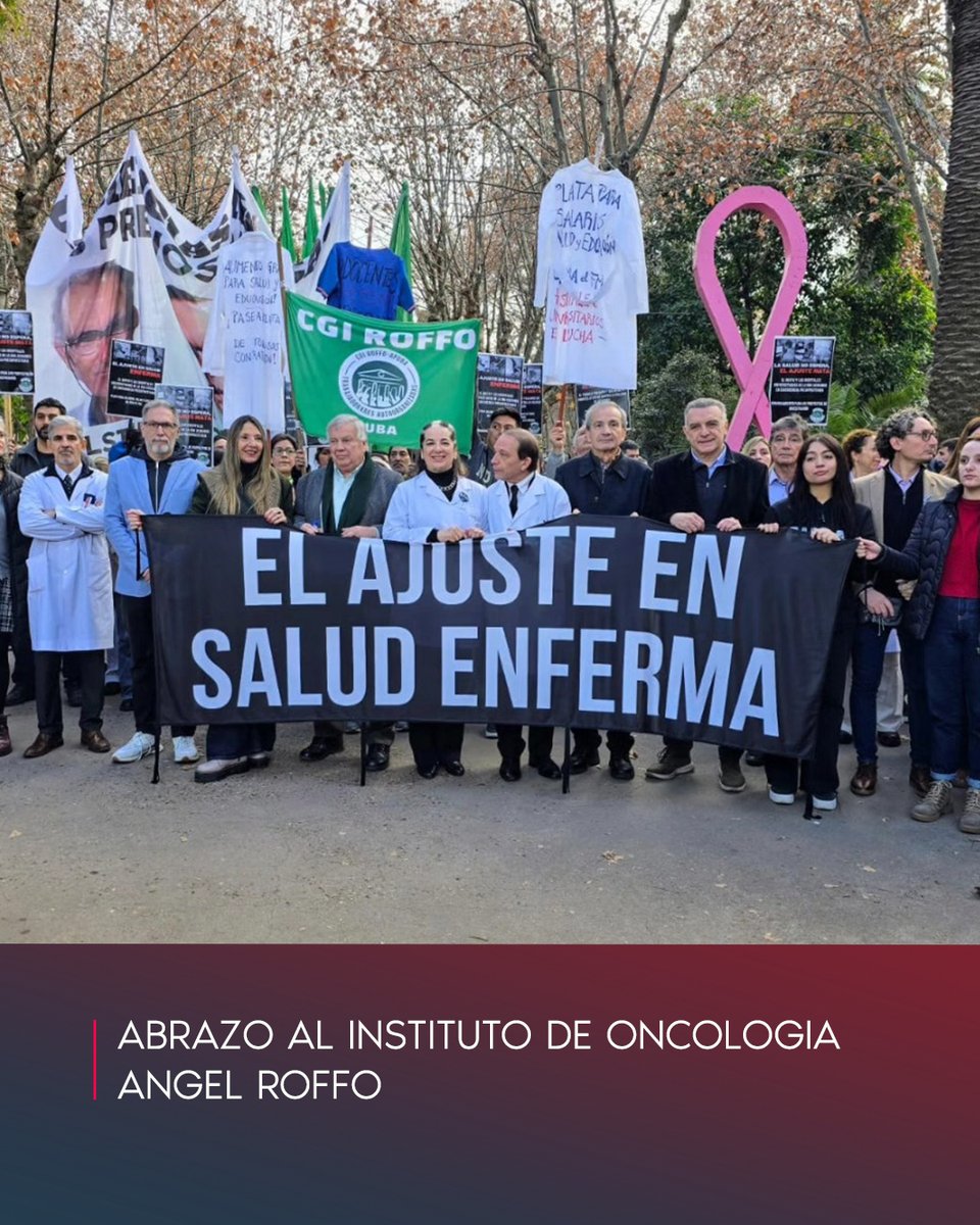 Esta mañana la comunidad educativa y de salud de la Universidad de Buenos Aires se concentraron frente a la institución para denunciar el desfinanciamiento de los hospitales universitarios.

▶️  radiosur.org.ar/noticia.php?id…