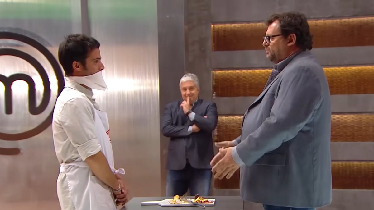 Hace una semana que estoy enganchado al mejor reality que ha existido a la fecha. MASTERCHEF 2015. Que personaje increíble DIOS Alejo. Meador compulsivo de rustiquitos, bocón, talentoso. El CR7 de las cocinas 👏🏼
