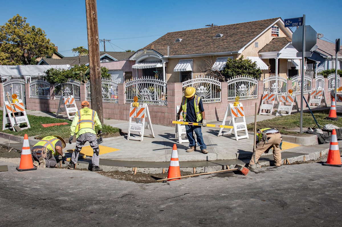 BSSLosAngeles's tweet image. Title II of the ADA protects #AccessibilityForAll in public services. The City of Los Angeles is proud to offer inclusive programs and facilities, removing barriers for people with disabilities. Together, we’re building a more accessible city for everyone. #ADA35 #ThanksToTheADA