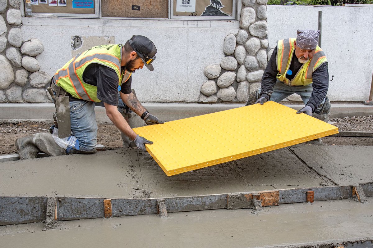 BSSLosAngeles's tweet image. Title II of the ADA protects #AccessibilityForAll in public services. The City of Los Angeles is proud to offer inclusive programs and facilities, removing barriers for people with disabilities. Together, we’re building a more accessible city for everyone. #ADA35 #ThanksToTheADA