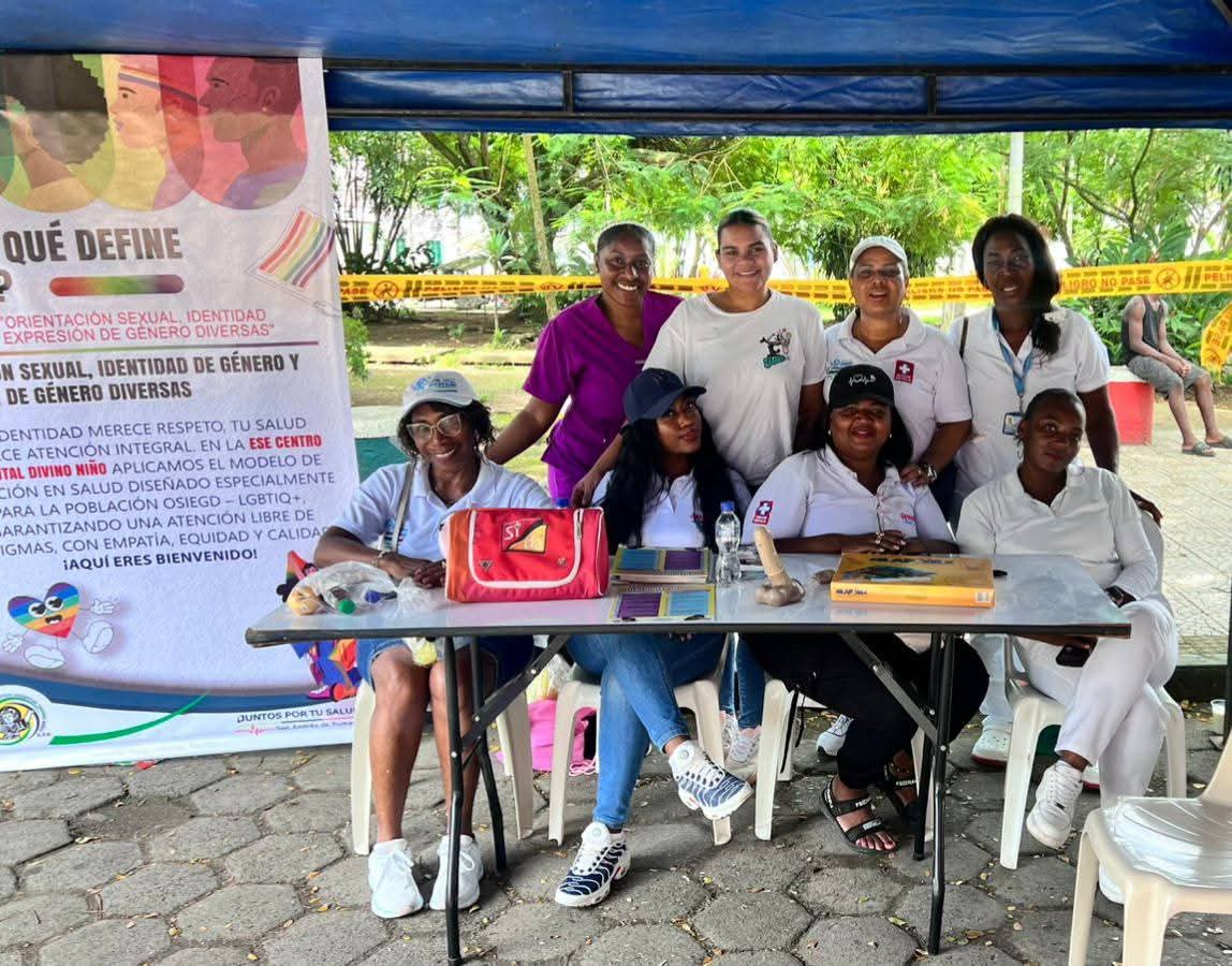 CHDN1's tweet image. 🏳️‍🌈 En la #SemanaDelOrgullo2025, la ESE Centro Hospital Divino Niño reafirma su compromiso con la equidad, inclusión y respeto. Participamos activamente por los derechos LGBTIQ+ y la construcción de un #Tumaco diverso, libre y digno.
#JuntosPorTuSalud #LGBTQIA