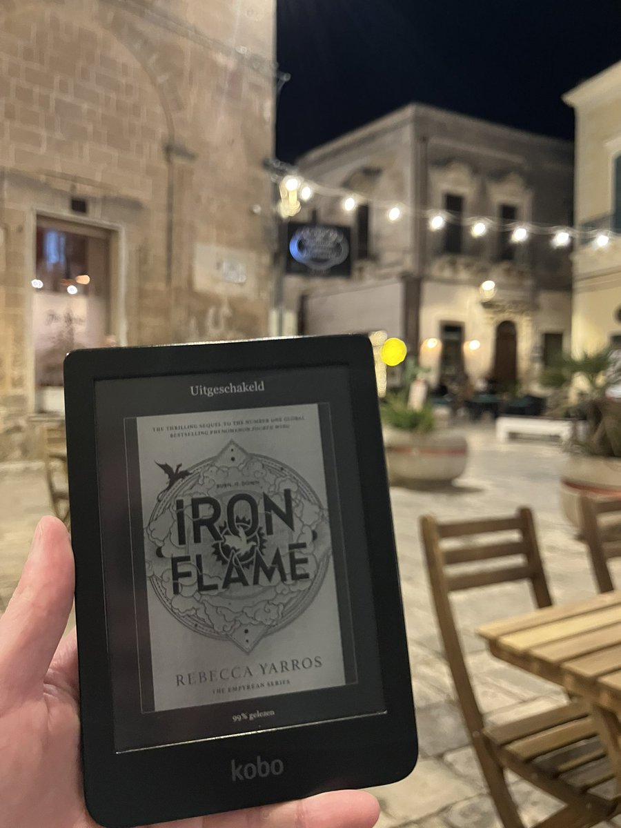 MikevDiesen's tweet photo. More secrets, darker, beautiful. Sometimes even “would she go there!?” An she does. Loved the new twists and ready for part three now. Iron Flame by Rebecca Yarros. #IronFlame #Empyrean #Sorrengail #Riorson #Basgiath #Dragons #Book #Read #Tairn #Andarna https://t.co/pNyKfymjAN