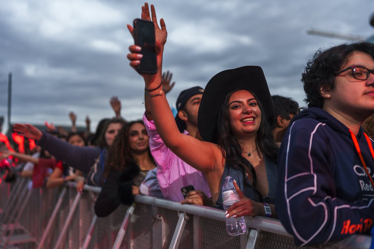 Throwback to <a href="/NorthwesternU/">Northwestern</a> Dillo Day Festival with <a href="/natashabdnfield/">Natasha Bedingfield</a>

📸 for <a href="/StudentAffNU/">Northwestern Student Affairs</a>