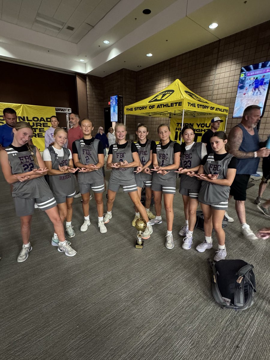 2030 Roses Rising Stars Platinum Champs ! Lets go! <a href="/Fbcreign2030/">FBC Reign 2030 UA Future</a>  <a href="/CoachVann35/">Justin Vann</a> <a href="/FBCMotton/">FBC Mo</a>