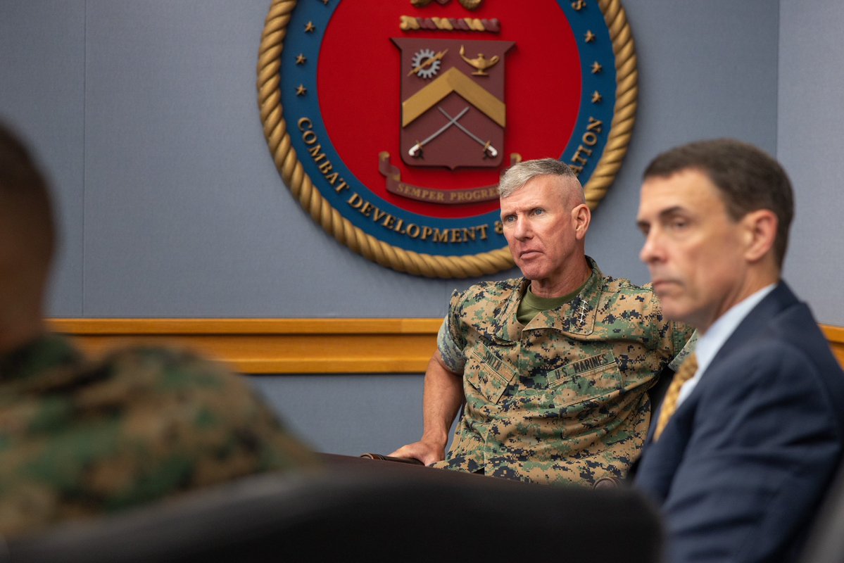 CMC_MarineCorps's tweet image. Yesterday, I visited Capabilities Development Directorate & saw how we’re rapidly advancing Ground-Based Air Defense. From rifleman-operated systems to integrated sensors & shooters at echelon, we’re staying ahead of emerging threats & adapting to the changing character of war.