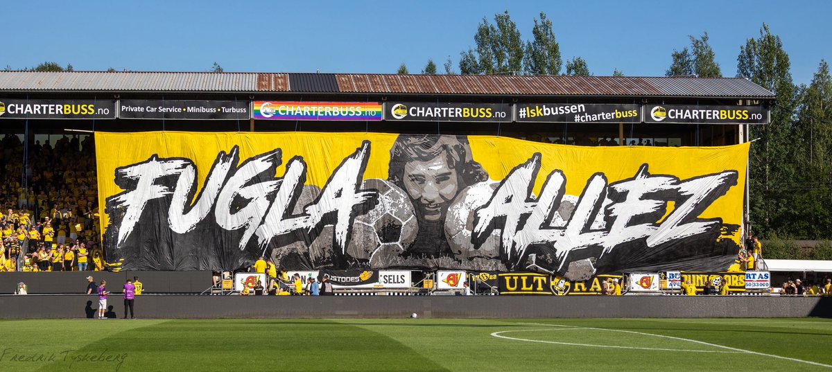 I 2017 utklasset vi særpingene på banen, tribunen og ikke minst tifo foran hele Norge.

I desember skal vi gjøre det igjen, og til det trenger vi DIN hjelp! Tifo koster penger, og du kan gi ditt bidrag her: Cupfinaletifo spleis.no/440773