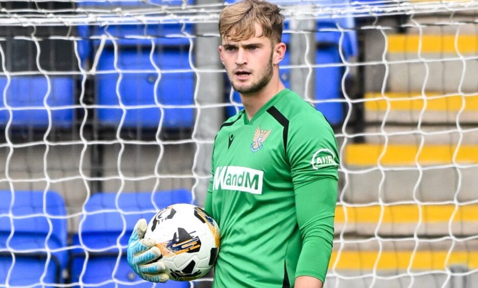Simo Valakari reveals why Portsmouth instigated St Johnstone move for Toby Steward dlvr.it/TLrp3h