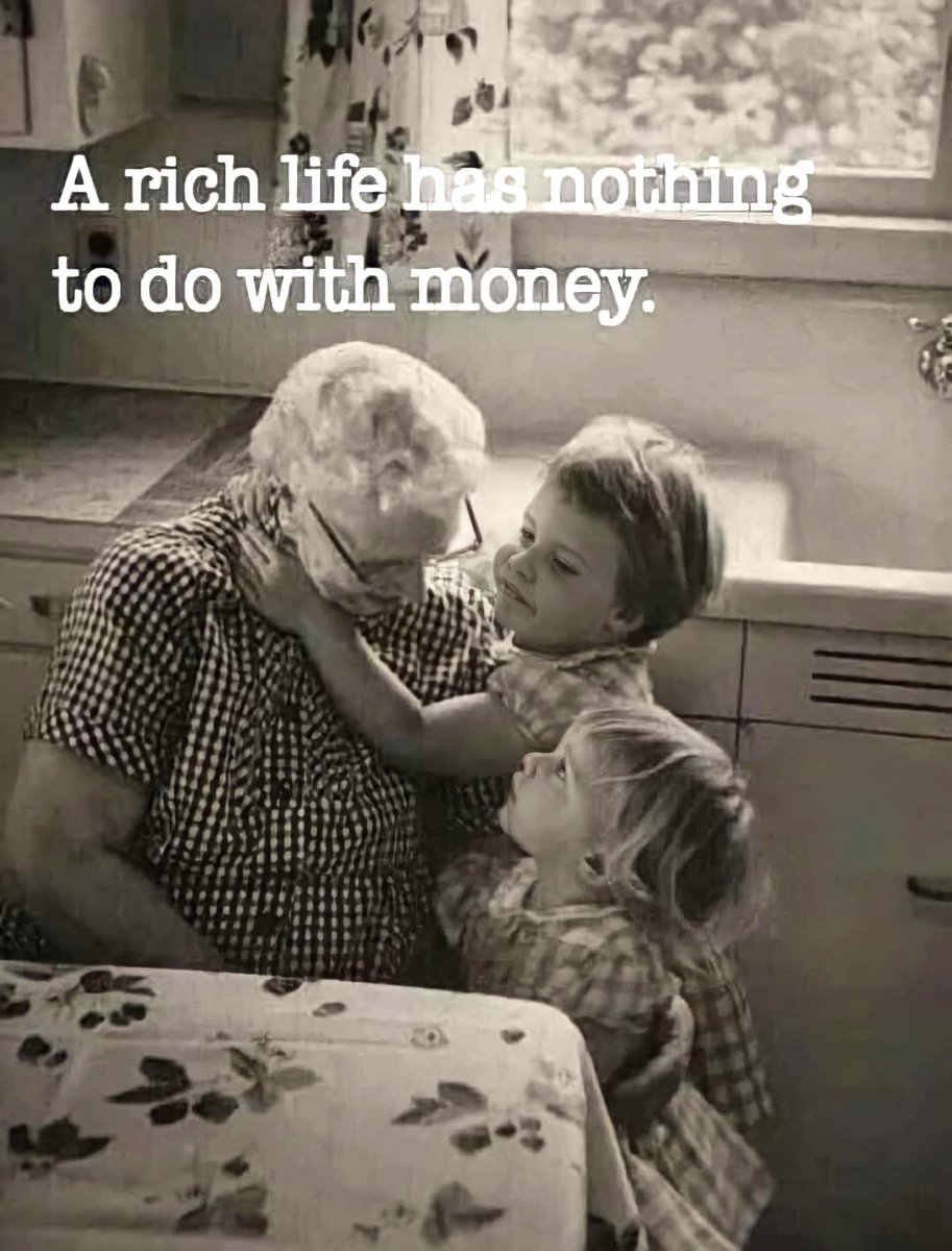 😊
God and Family.