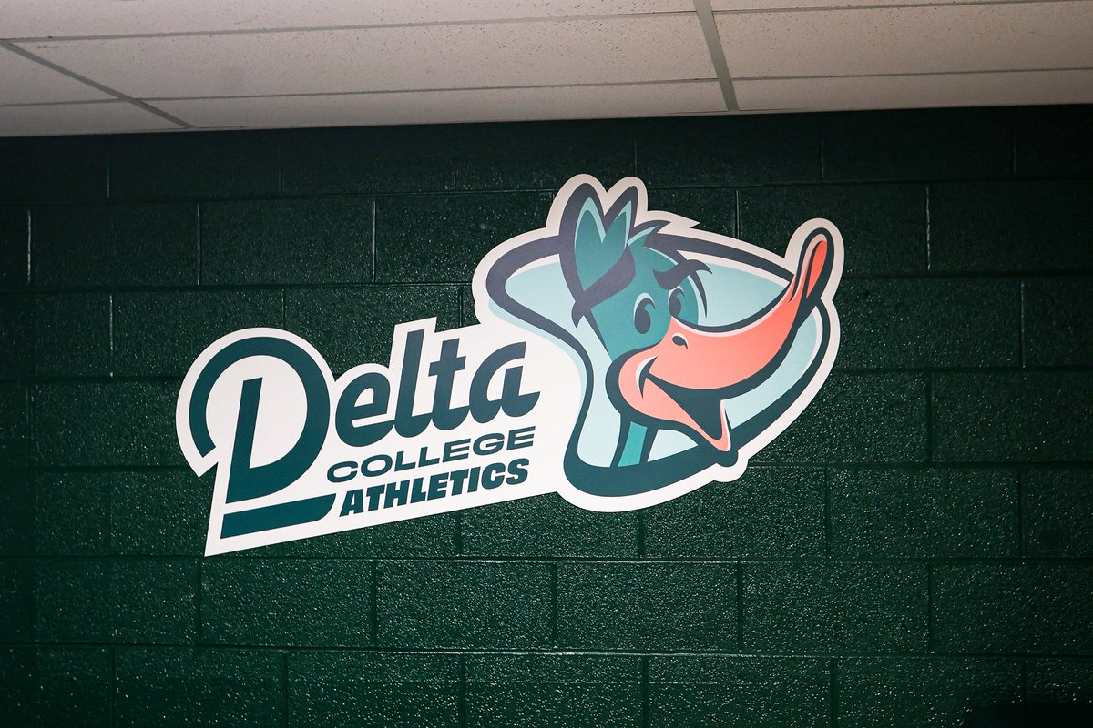 Investing in our Student-Athletes🟢⚪️

We are excited to show off our new Delta College Athletics signs in our athletic office, as well as our athletic training room!! We love that we’re able to provide our student-athletes with top of the line products and facilities!!