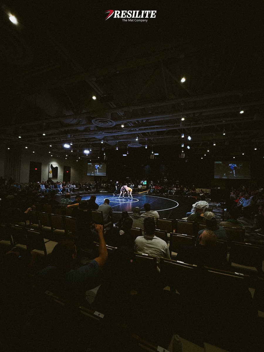 resilite's tweet image. #TBT to CWA Showcase III in Philly 🏙️🤼‍♂️

Big-time action, fresh energy, and another win for the sport.

Wrestling’s growing—and we’re proud to be under it all.
Always Resilite. 💪

#Resilite || #CWA