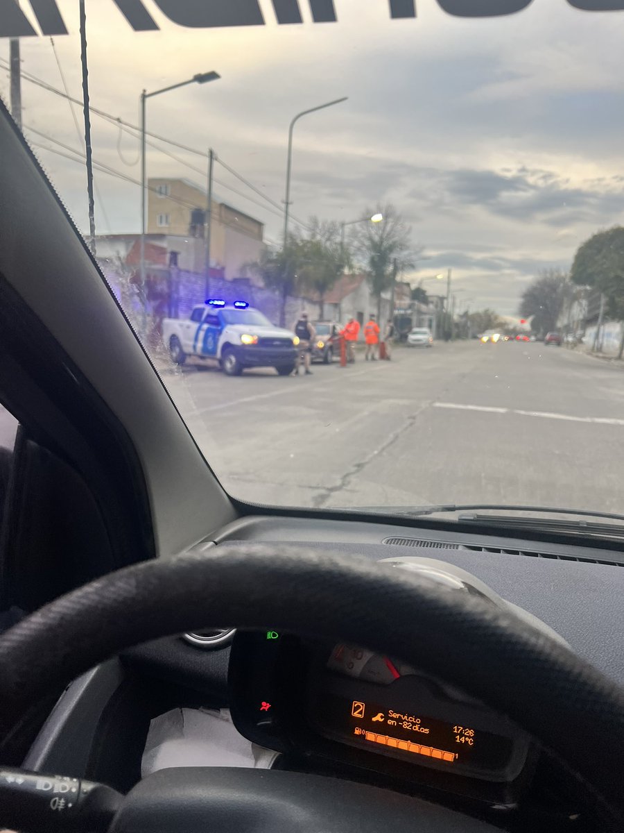 Por Un estado presente , para una Sociedad viva , que no le interesa la bandera política pero sí la seguridad .
<a href="/PatoBullrich/">Patricia Bullrich</a> <a href="/gkatopodis/">Gabriel Katopodis</a>  <a href="/MinSeguridad_Ar/">Ministerio de Seguridad Nacional</a> <a href="/sanmartingob/">San Martín</a>