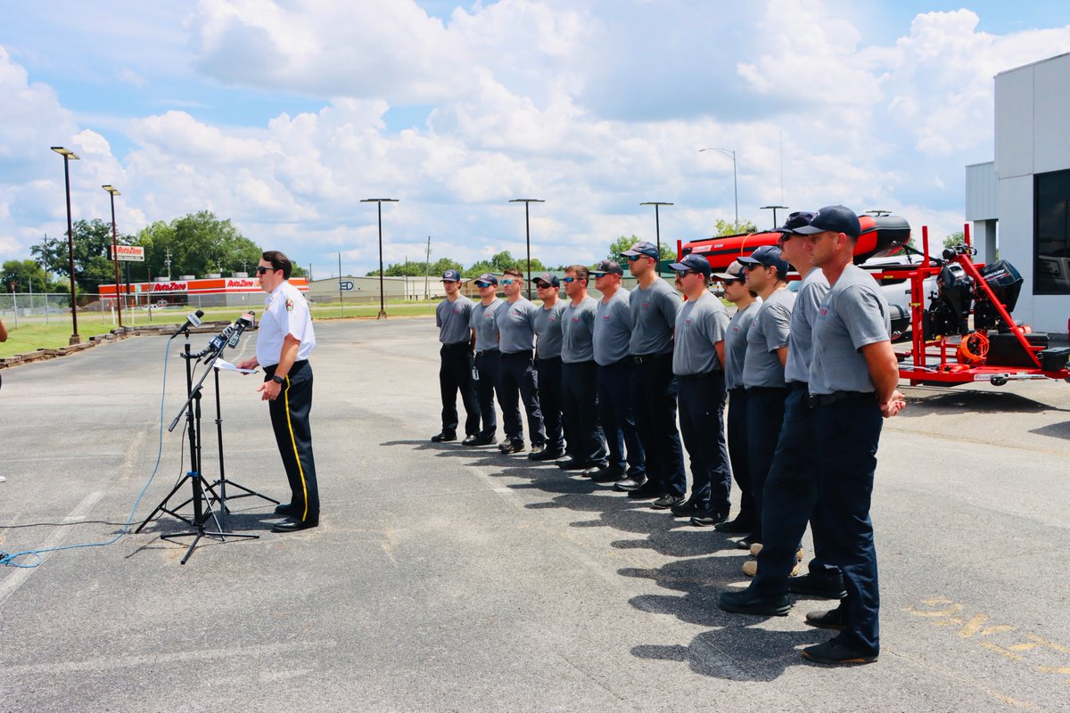 WaltMaddox's tweet image. Today, members of Tuscaloosa Fire Rescue are being deployed to Texas to assist in the aftermath of an unimaginable tragedy.
To say I'm proud is an understatement. Their selflessness and bravery are a true reflection of our values and it is an honor to have them representing…