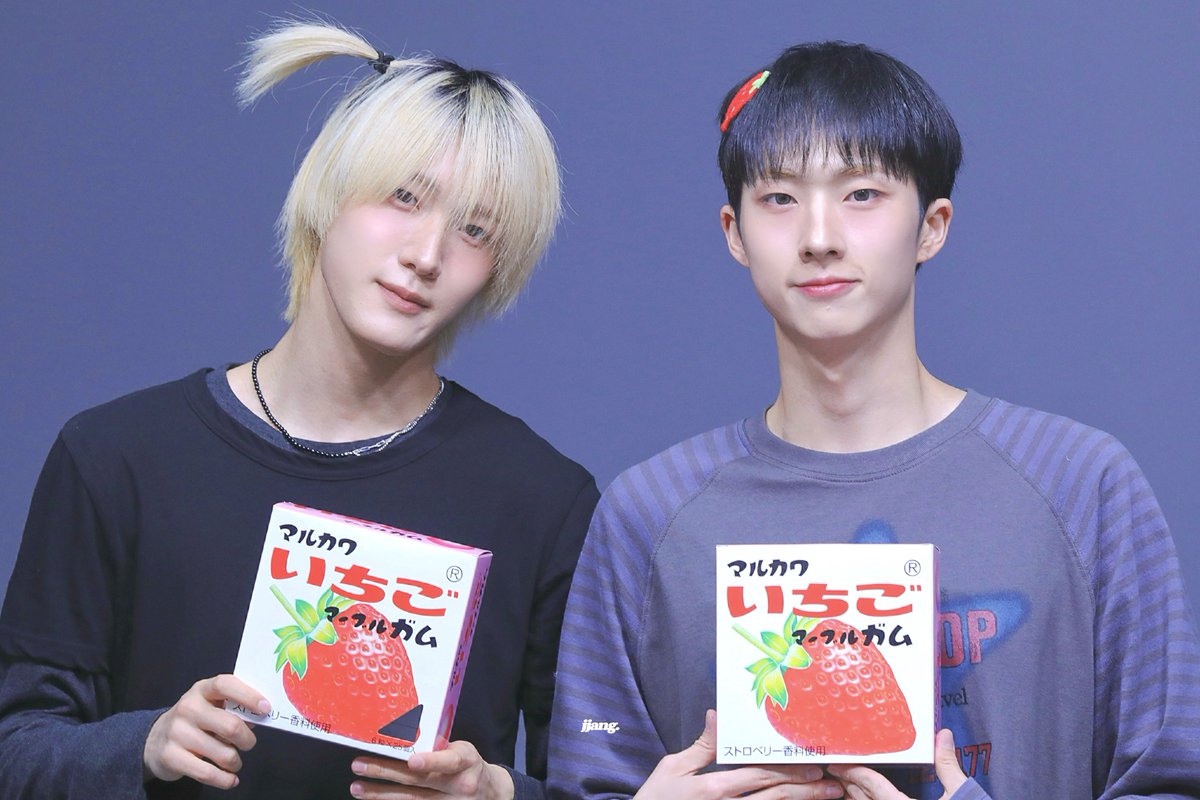 jiung_jjang's tweet photo. #즁소귀엽 🍓🍓🍓🧈 https://t.co/H61xRuapWy