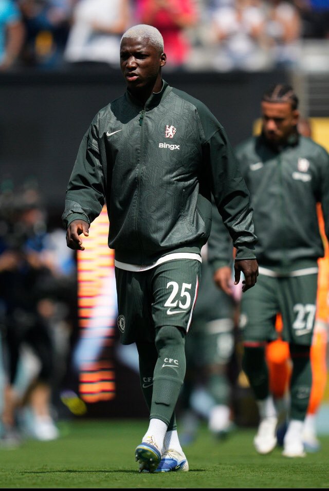 🗣 Moisés Caicedo: "I want to do my talking on the pitch,showing my great football and then people can talk about me

You know people always talk when you are doing well.Even when they say bad things,I don't care because I just want to help my team and I focus on that.

<a href="/BBCSport/">BBC Sport</a>